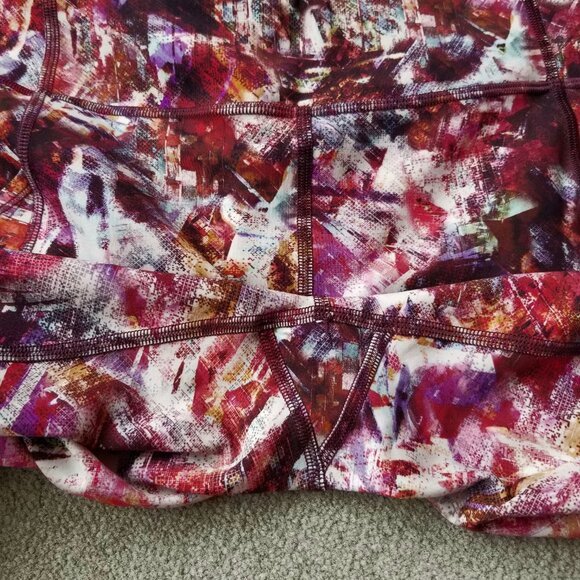 Lululemon Invigorate High-Rise Tight 25" in Urbantricity Multi, size 8, EVERLUX - Picture 10 of 10